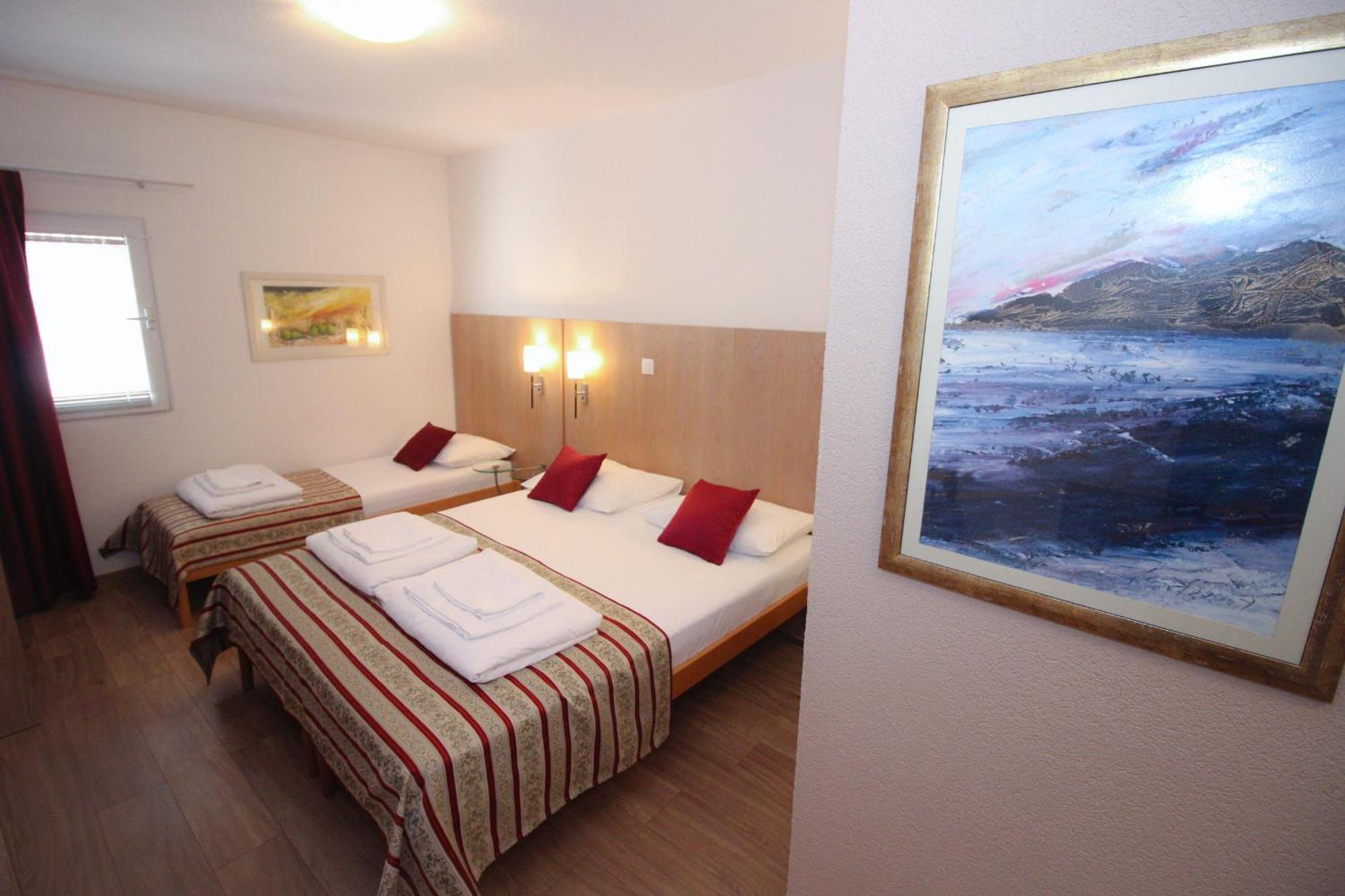 Villa Deny Mostar - With Free Parking ภายนอก รูปภาพ