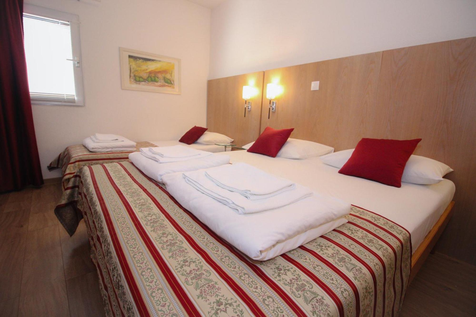 Villa Deny Mostar - With Free Parking ภายนอก รูปภาพ
