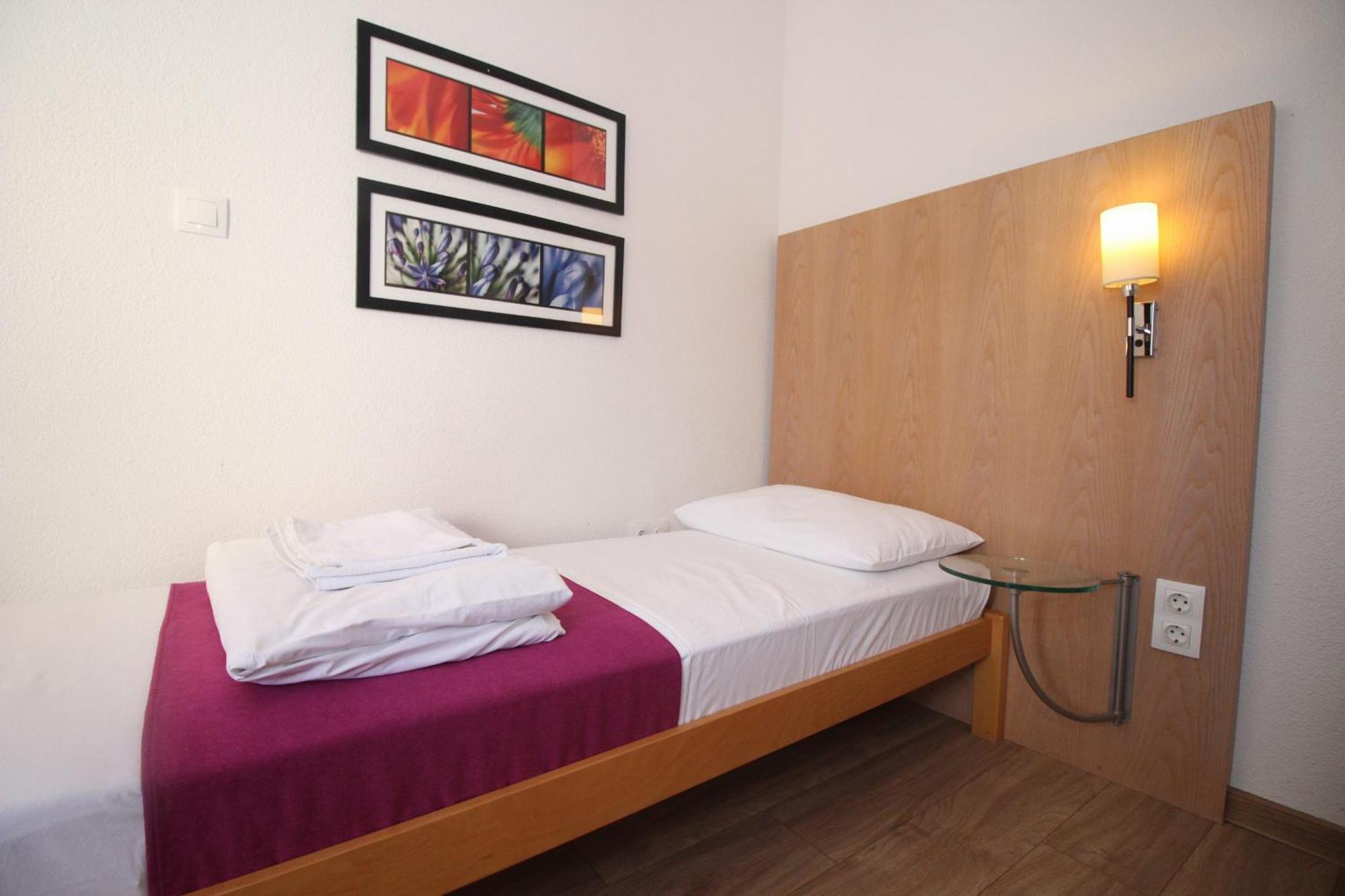 Villa Deny Mostar - With Free Parking ภายนอก รูปภาพ