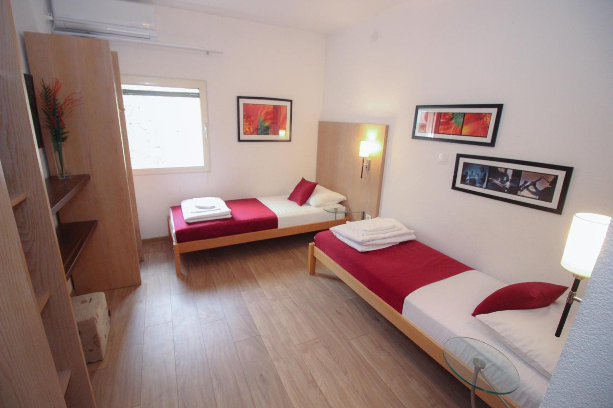 Villa Deny Mostar - With Free Parking ภายนอก รูปภาพ
