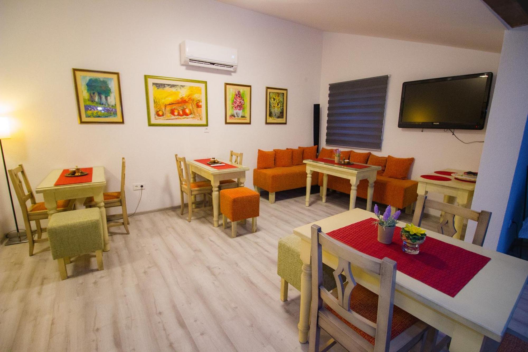 Villa Deny Mostar - With Free Parking ภายนอก รูปภาพ