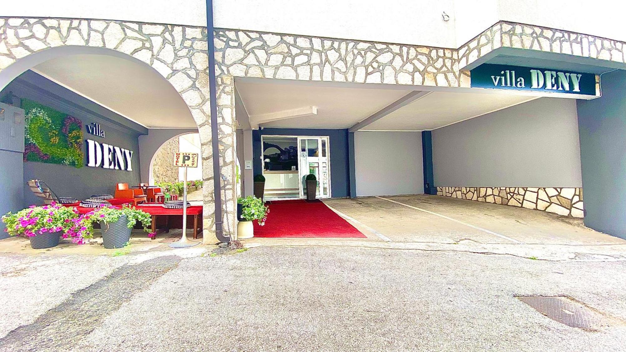 Villa Deny Mostar - With Free Parking ภายนอก รูปภาพ